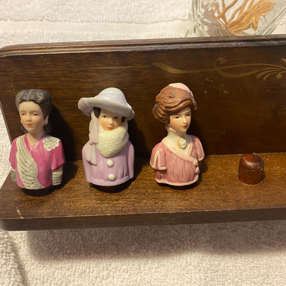 Avon Collection Timbles 3 and display
